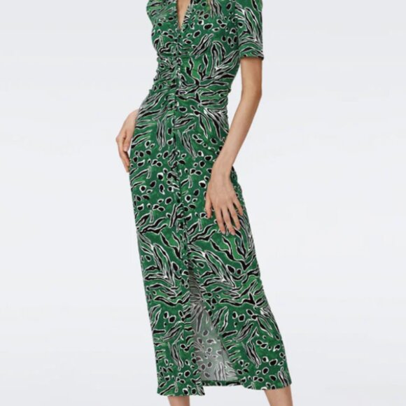 Diane von Furstenberg - Zoey Dress in Huge Water Tiger Green - Picture 2 of 3